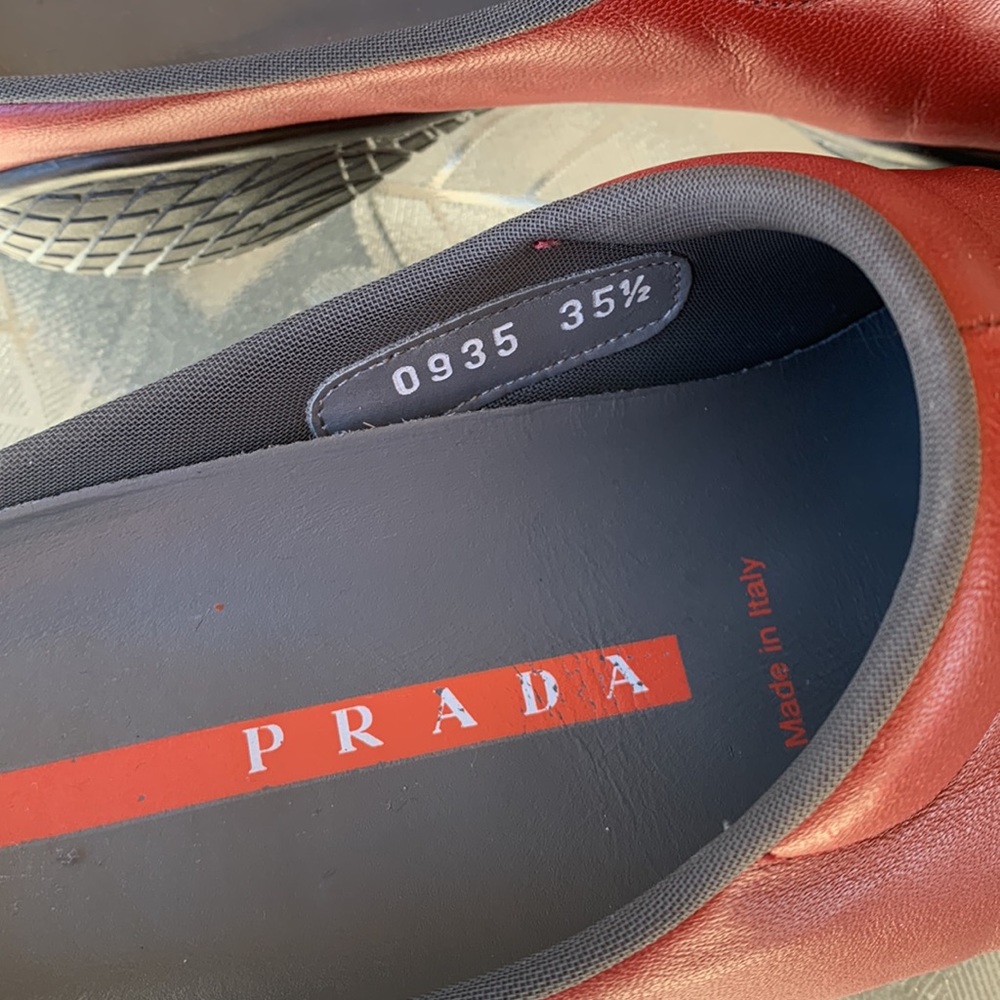 Prada leather shoes - Picture 2 of 11